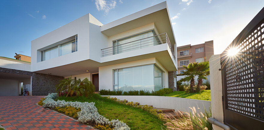 A Grandeza de Deus e a vida de quem crê n’Ele A Grandeza de Deus e a vida de quem crê n’Ele