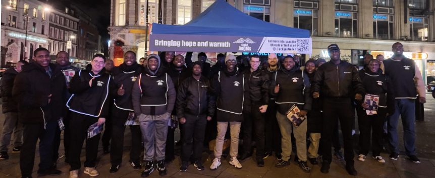 Anjos da Noite levam esperança e calor às ruas de Camden