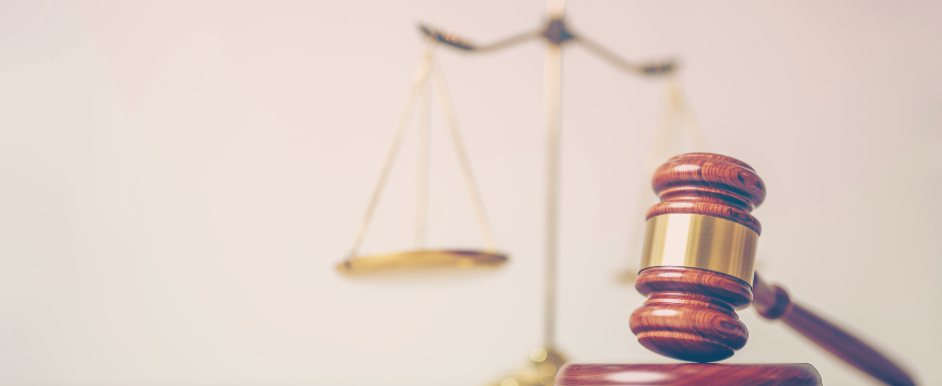 Além dos Tribunais Humanos: Confiando no Juiz que Nunca Falha