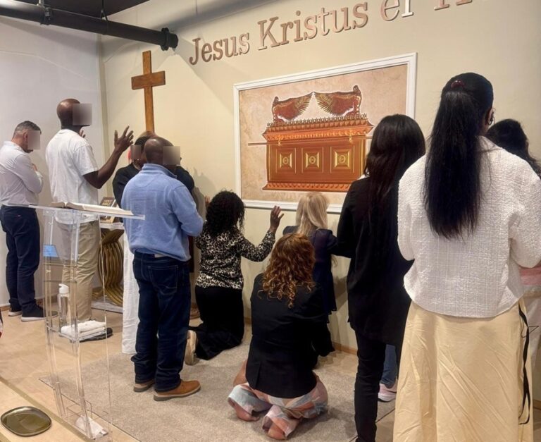 Universal inaugura primeira igreja na Noruega 4