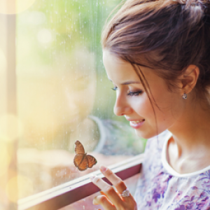 messages-woman-outside
